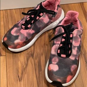 Girl’s pink adidas cloud foam sneakers- size US 2 or EU 33 1/2